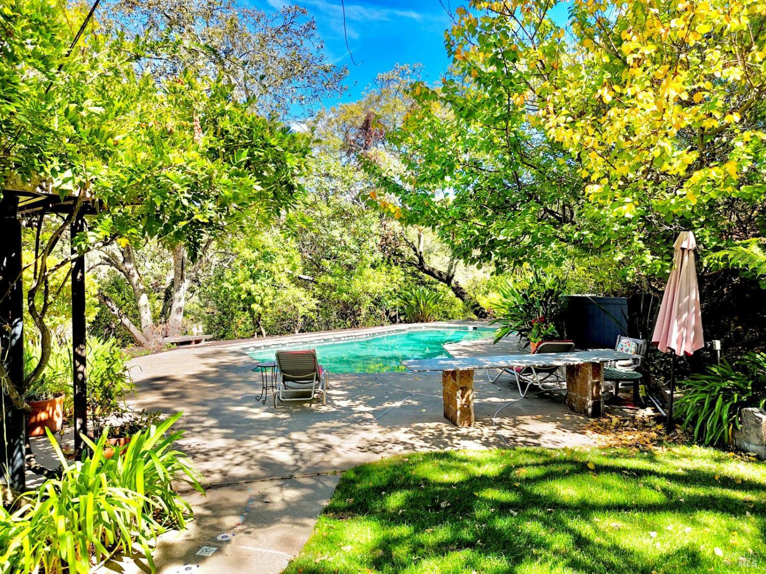1543 Ridge Road Sonoma CA 95476