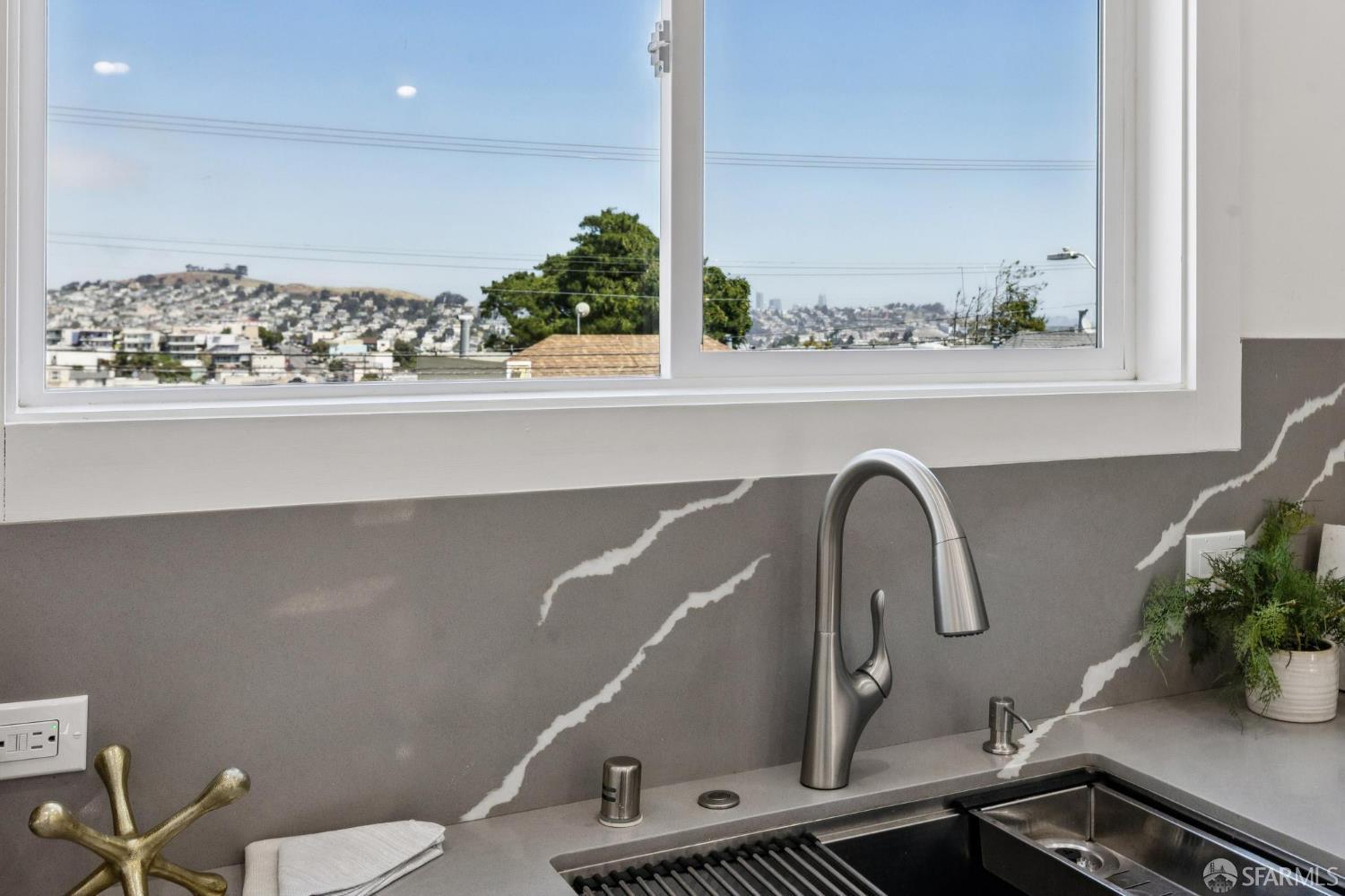 1103 Bowdoin Street San Francisco CA 94134