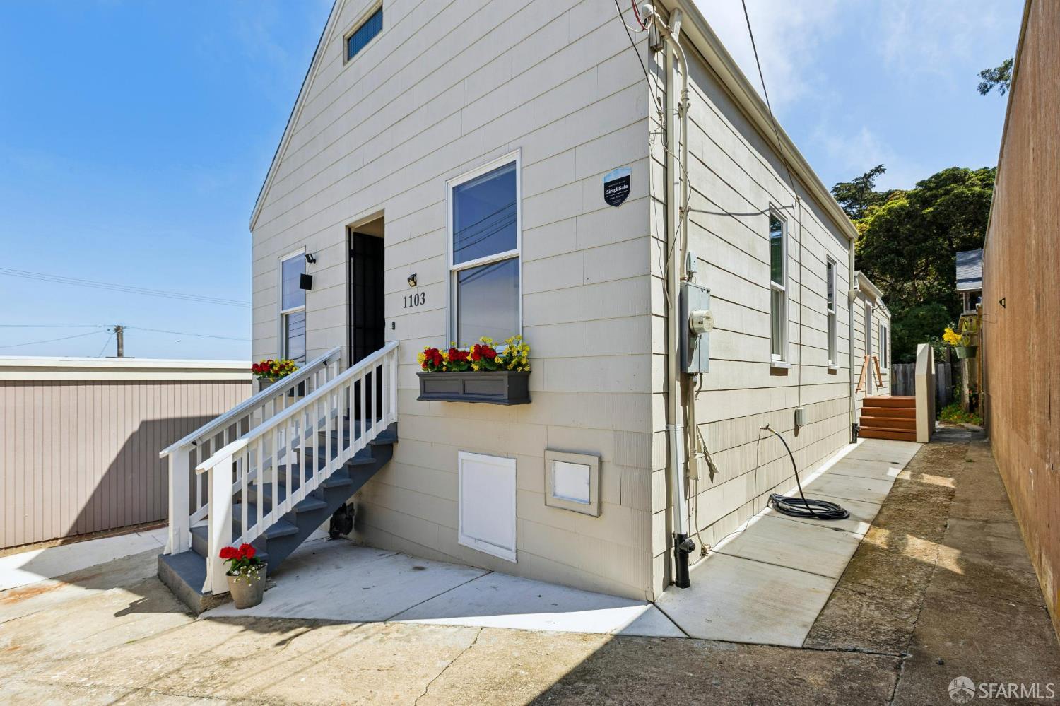 1103 Bowdoin Street San Francisco CA 94134