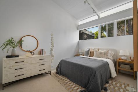 43 La Crescenta Way San Rafael CA 94901