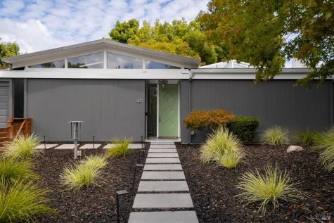 43 La Crescenta Way San Rafael CA 94901
