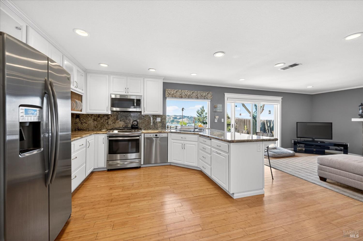 412 Canyon Court Benicia CA 94510