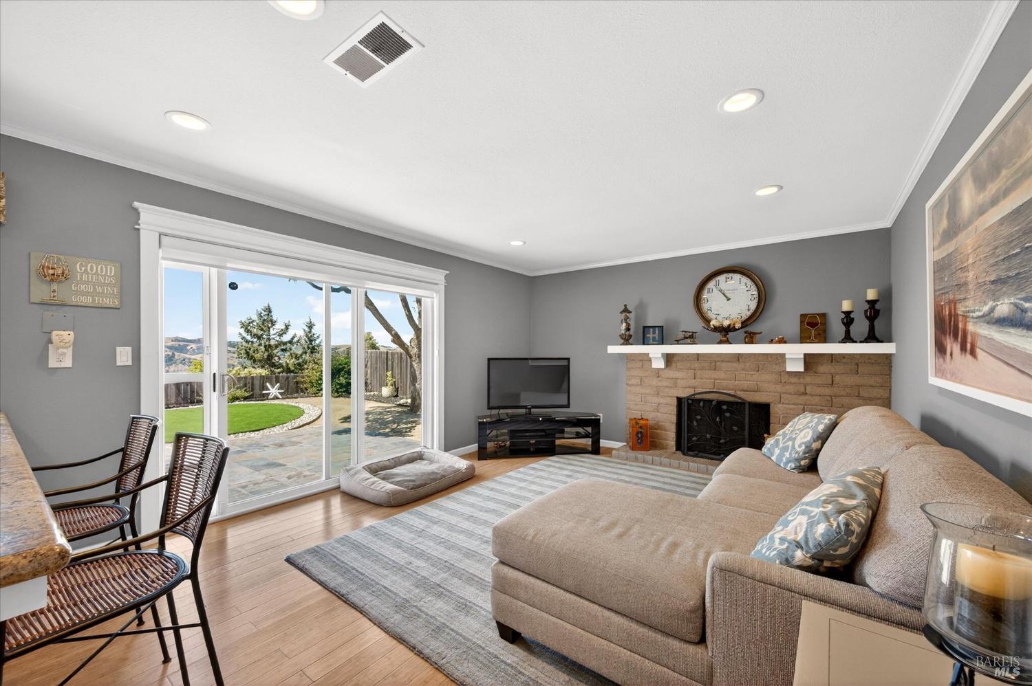 412 Canyon Court Benicia CA 94510