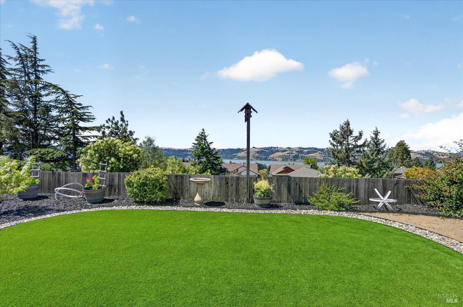 412 Canyon Court Benicia CA 94510