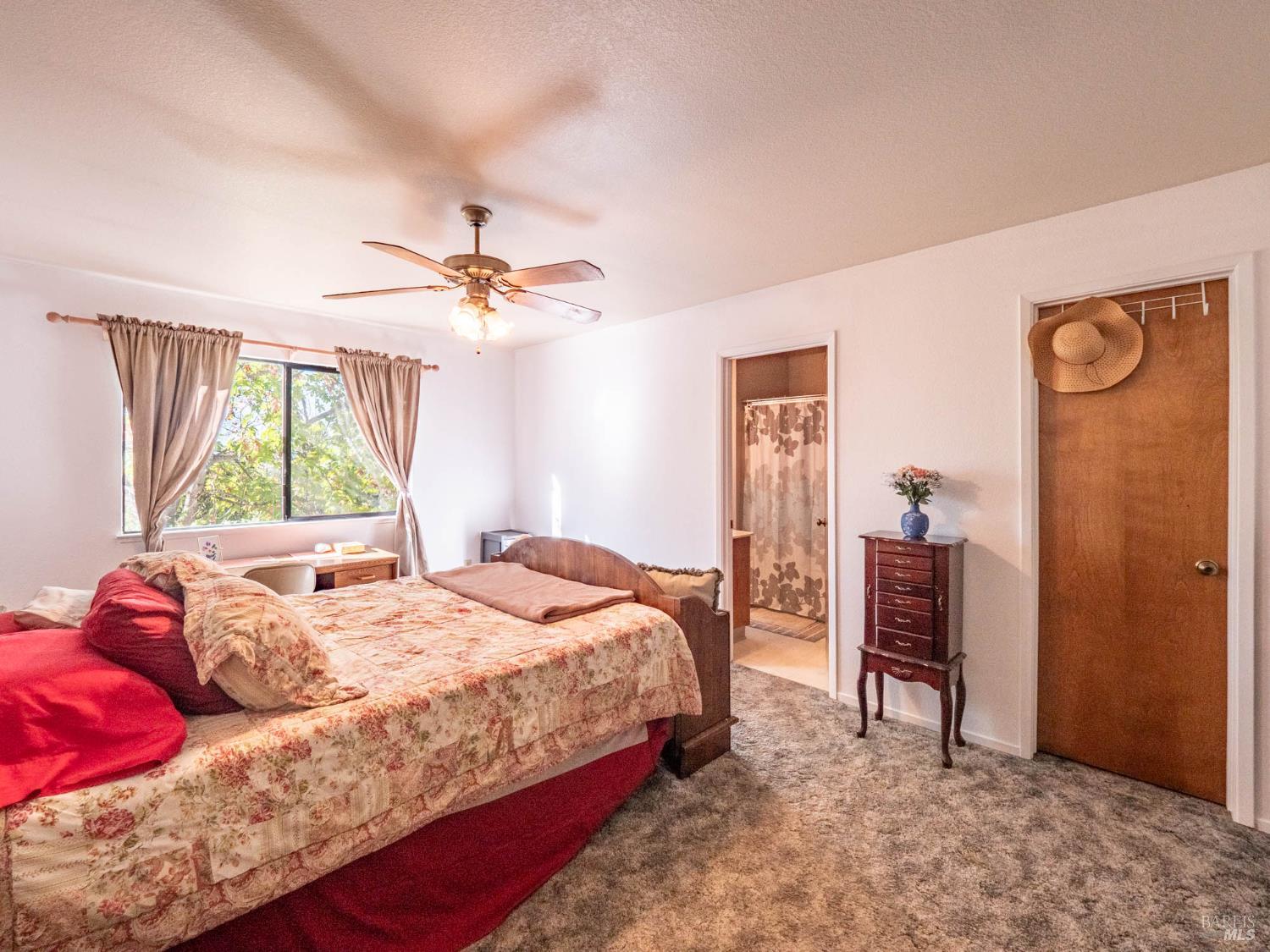 5430-5434 Black Bart Trail Redwood Valley CA 95470