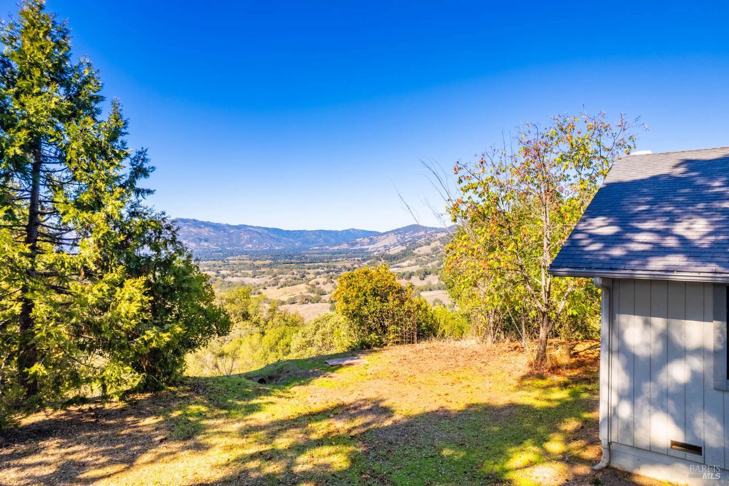 5430-5434 Black Bart Trail Redwood Valley CA 95470