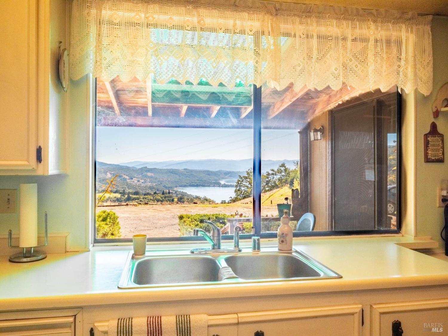 5430-5434 Black Bart Trail Redwood Valley CA 95470