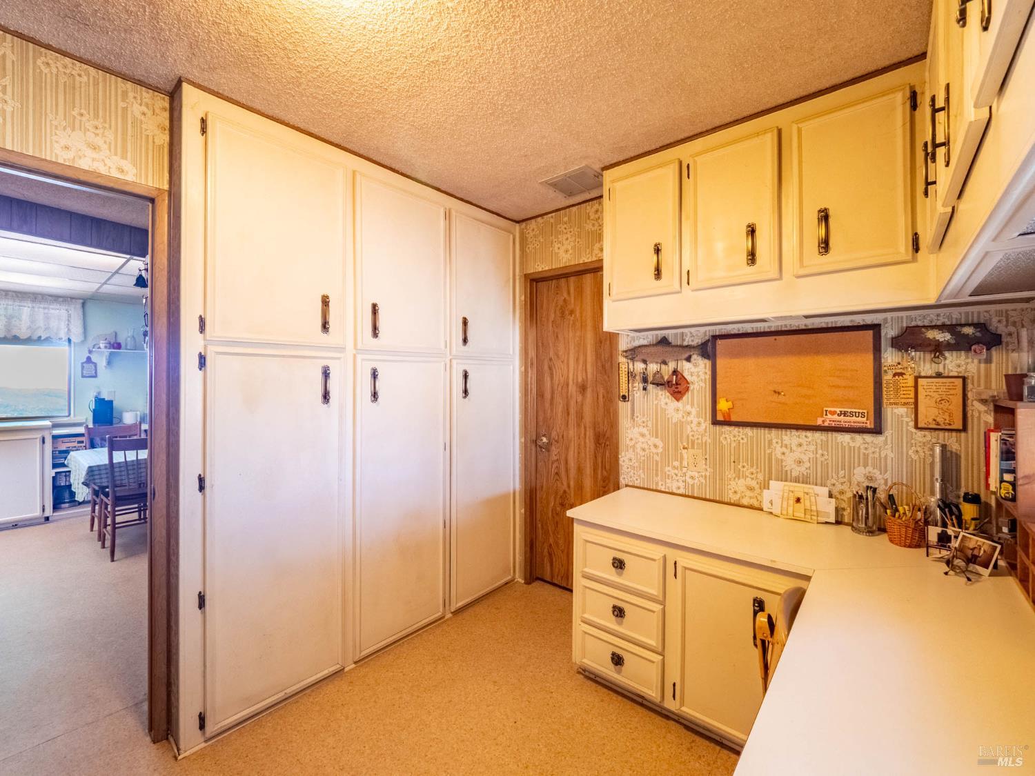 5430-5434 Black Bart Trail Redwood Valley CA 95470
