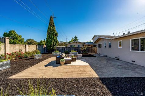 1417 E Madison Street Petaluma CA 94954