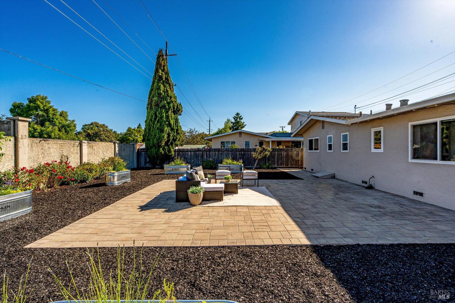 1417 E Madison Street Petaluma CA 94954