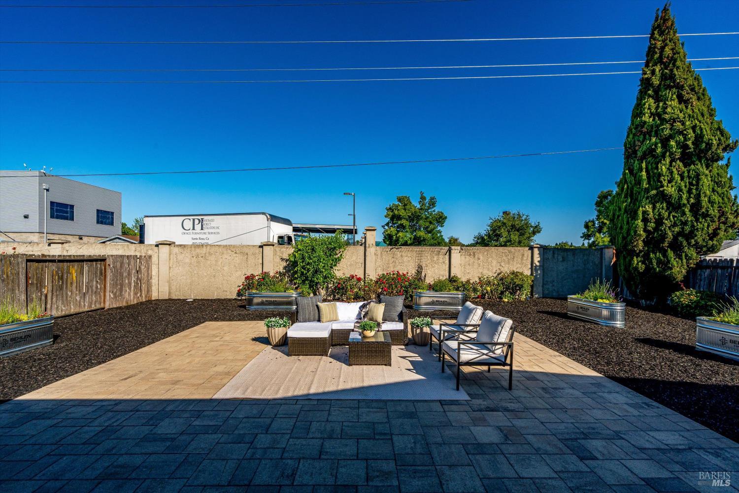 1417 E Madison Street Petaluma CA 94954