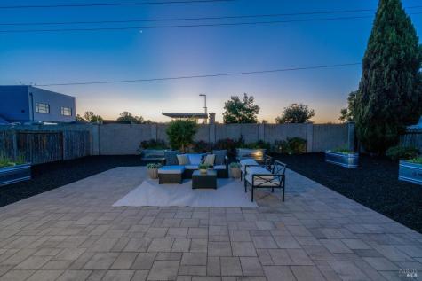 1417 E Madison Street Petaluma CA 94954