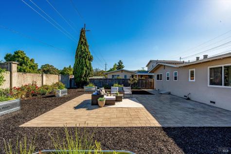 1417 E Madison Street Petaluma CA 94954