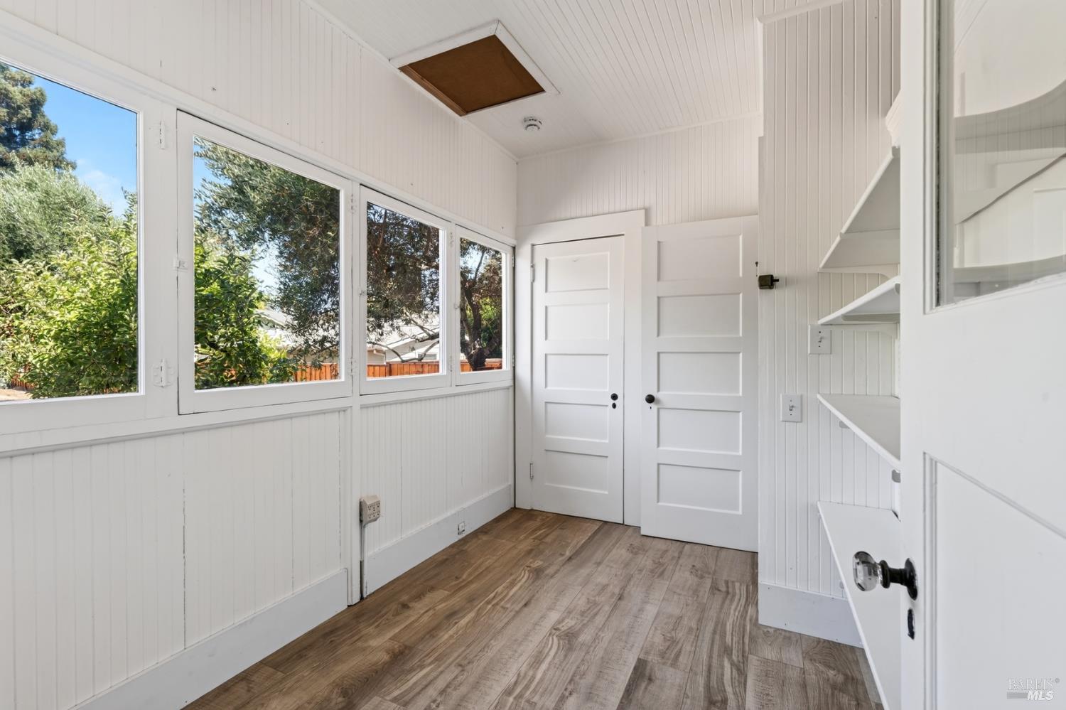 425 Tucker Street Healdsburg CA 95448