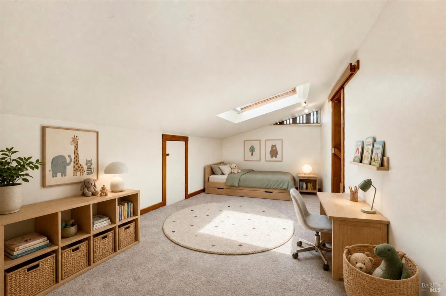 425 Tucker Street Healdsburg CA 95448