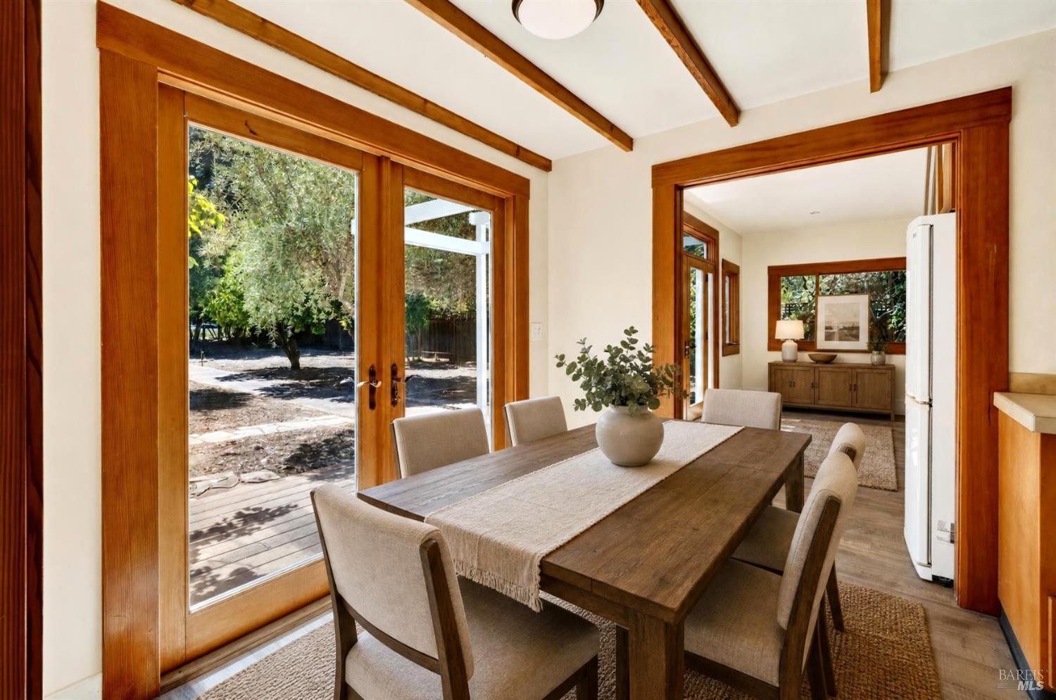 425 Tucker Street Healdsburg CA 95448