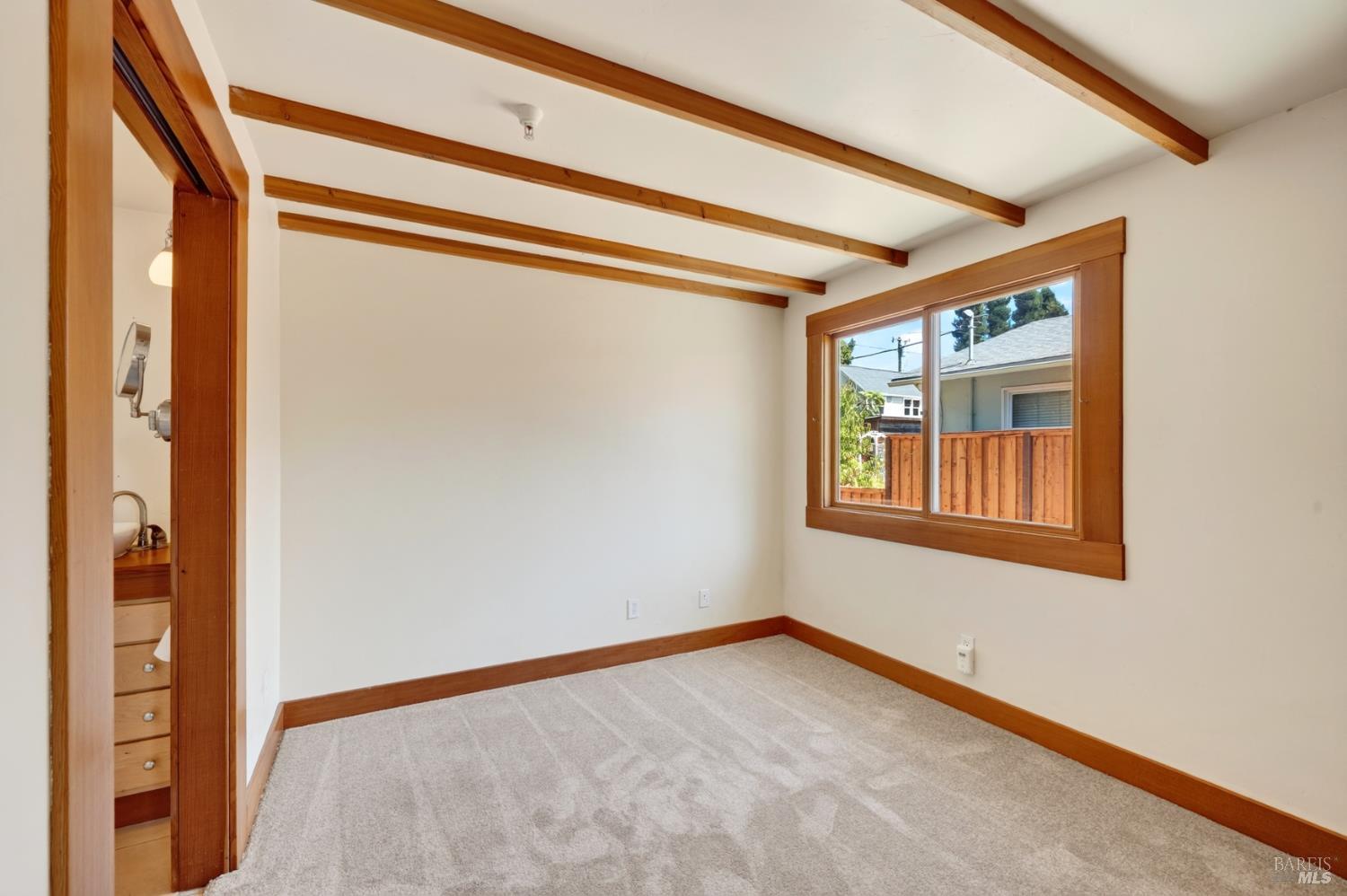 425 Tucker Street Healdsburg CA 95448