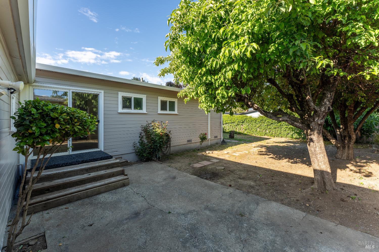 1347 Rose Avenue Ukiah CA 95482