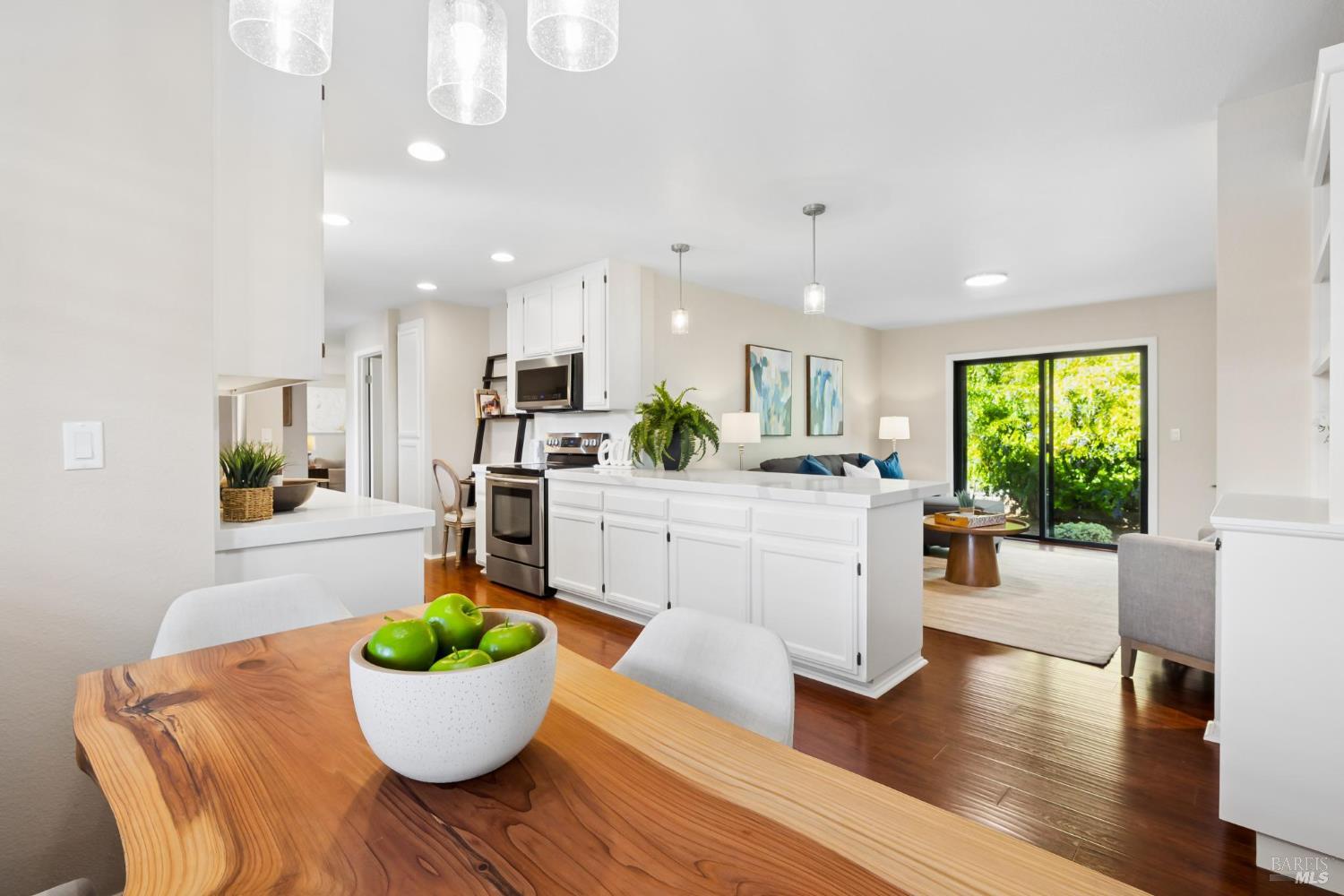 775 W Istvan Road Sonoma CA 95476