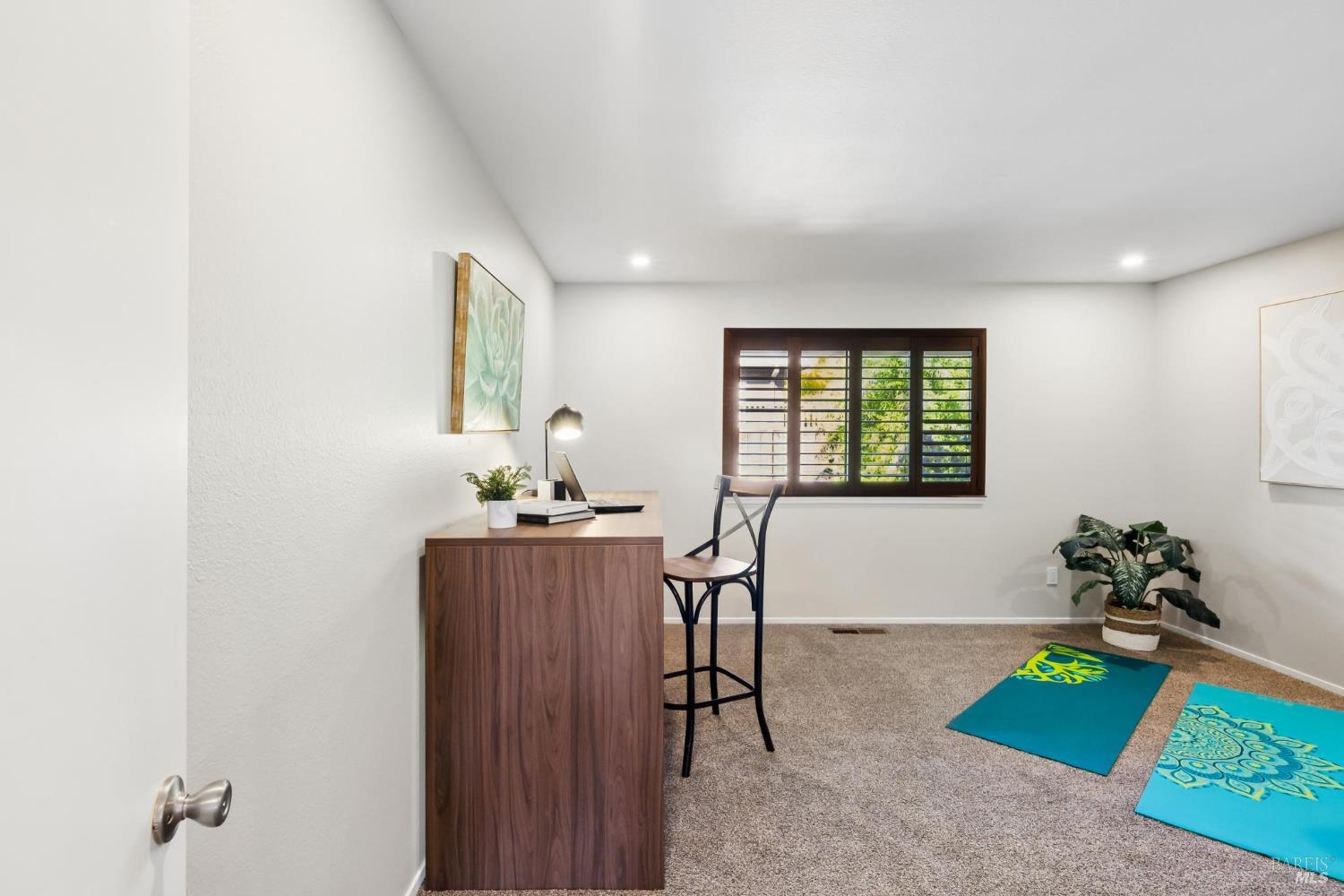 775 W Istvan Road Sonoma CA 95476