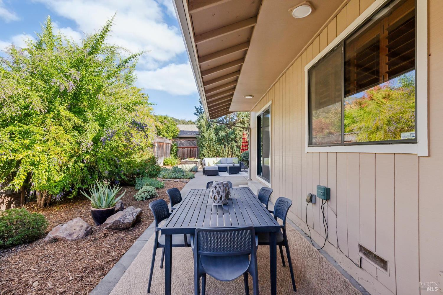 775 W Istvan Road Sonoma CA 95476
