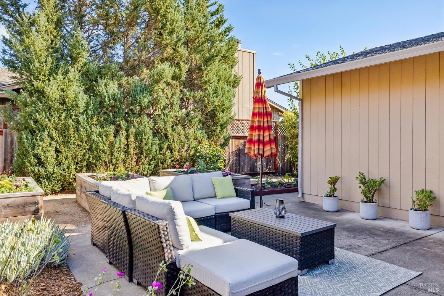775 W Istvan Road Sonoma CA 95476