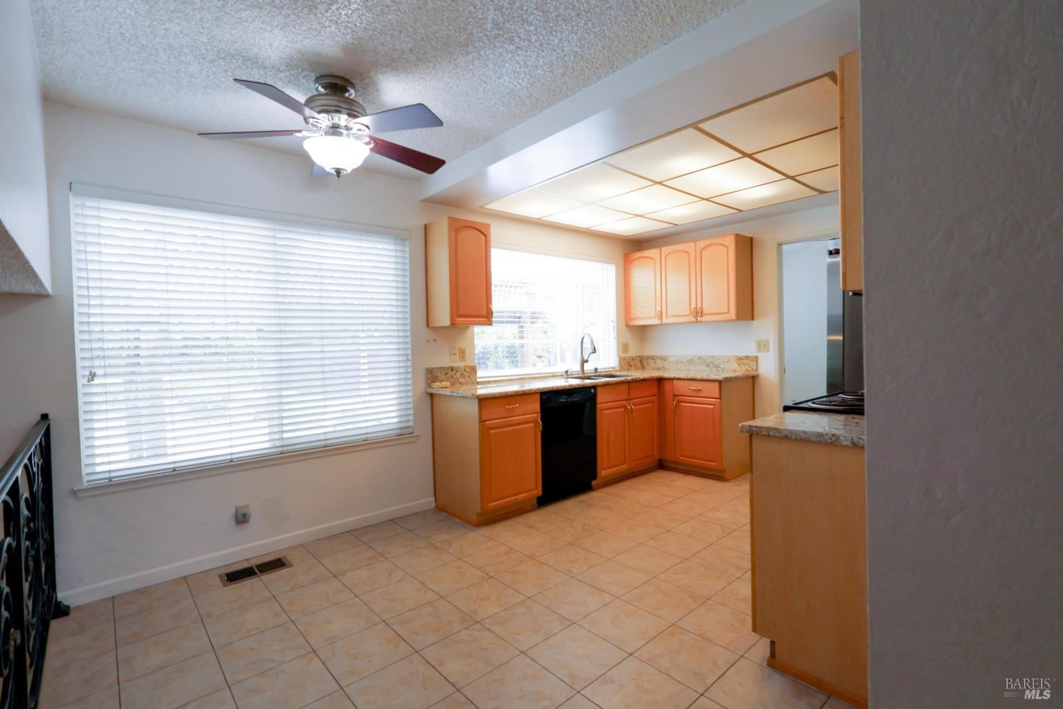107 Iroquois Drive Vacaville CA 95688