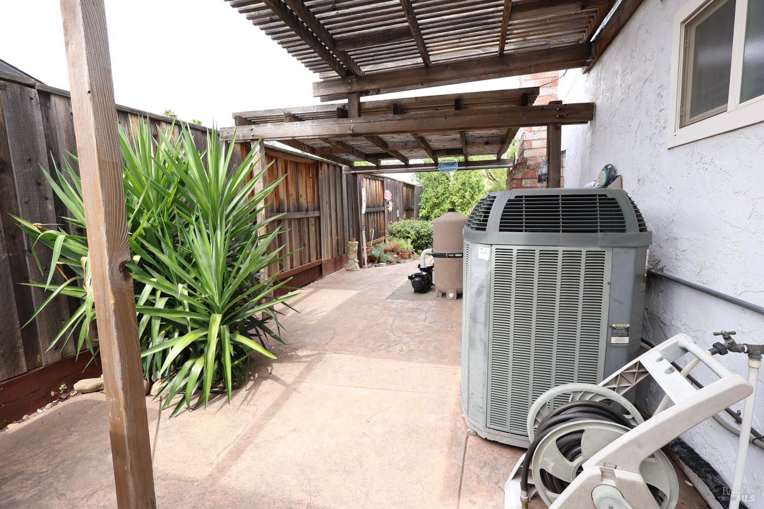 107 Iroquois Drive Vacaville CA 95688
