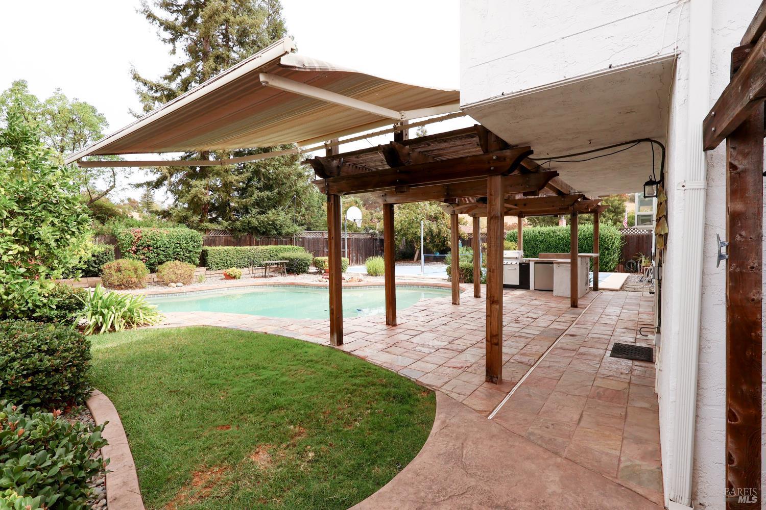 107 Iroquois Drive Vacaville CA 95688