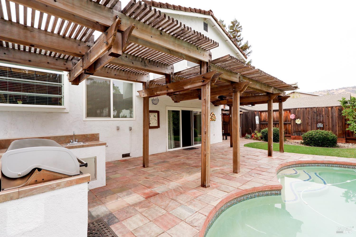 107 Iroquois Drive Vacaville CA 95688