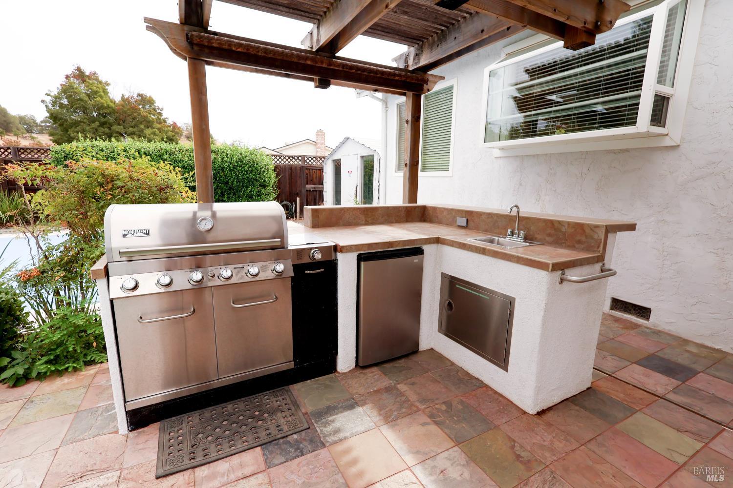 107 Iroquois Drive Vacaville CA 95688