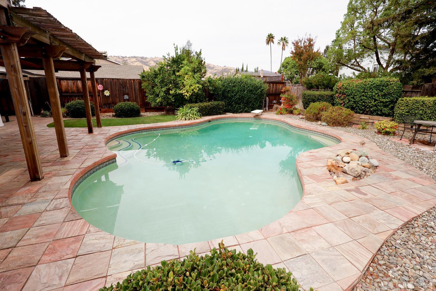 107 Iroquois Drive Vacaville CA 95688