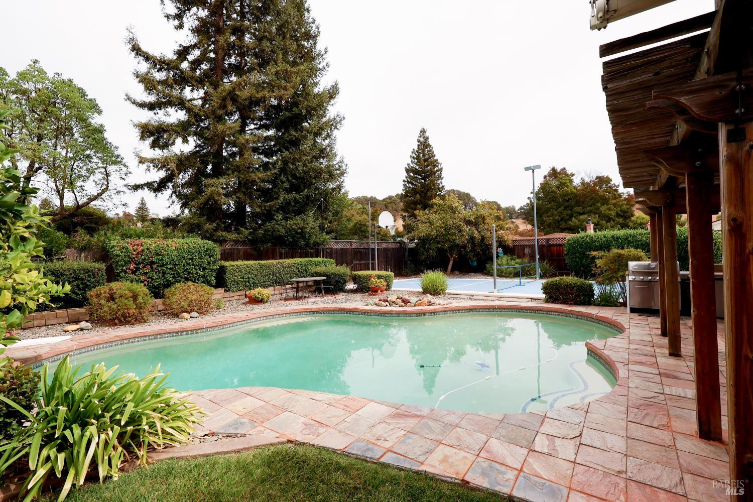 107 Iroquois Drive Vacaville CA 95688