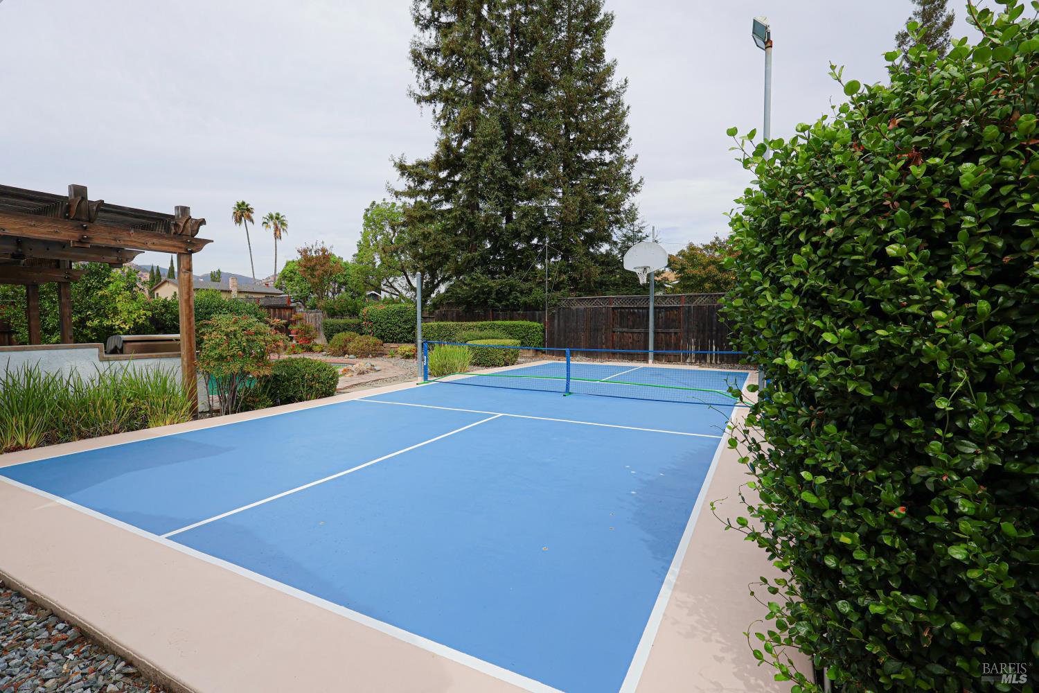 107 Iroquois Drive Vacaville CA 95688