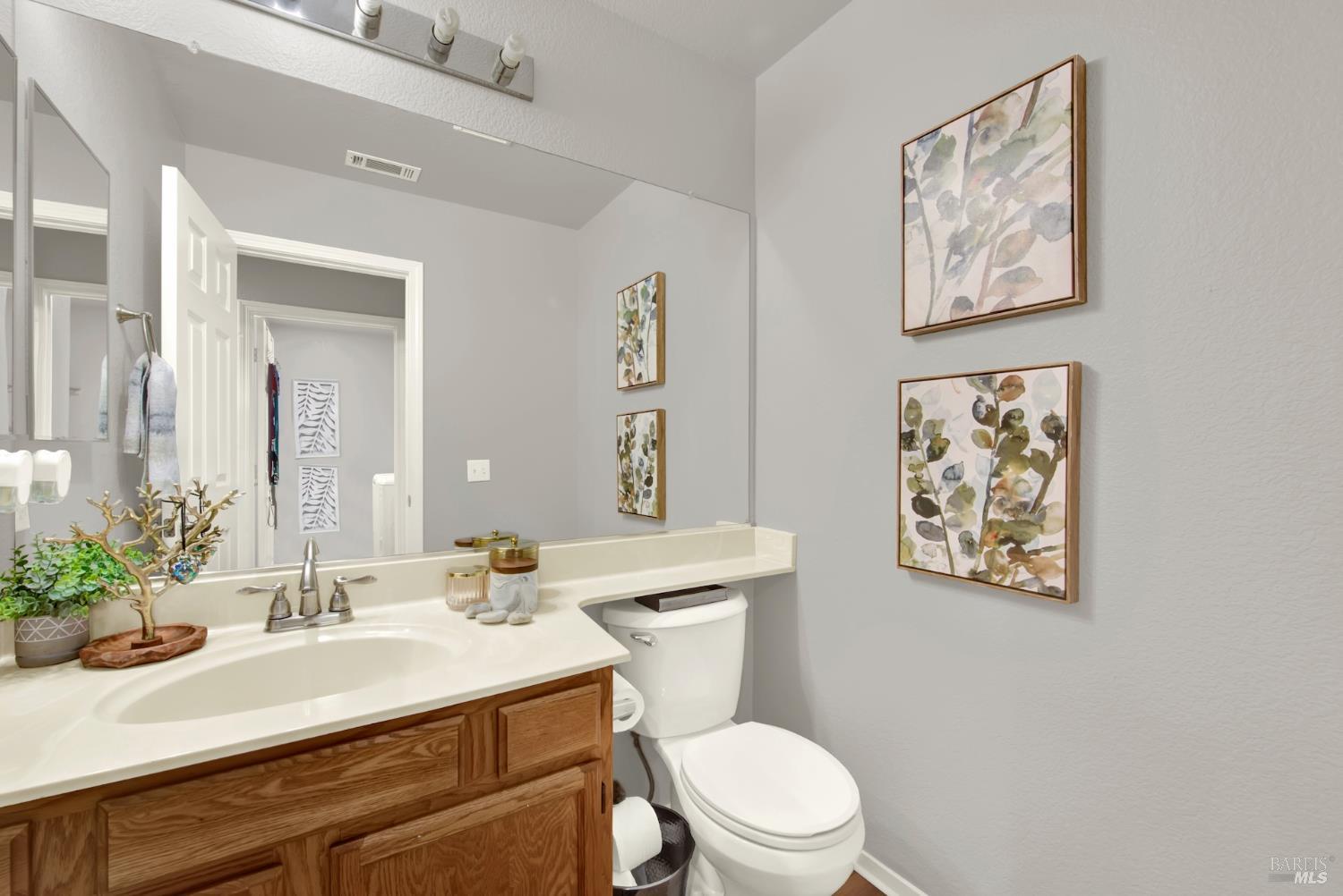 832 Vassar Drive Vacaville CA 95687