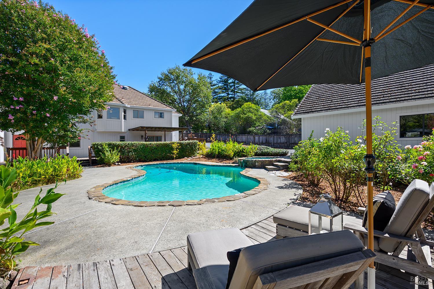 231 Zinfandel Road Healdsburg CA 95448
