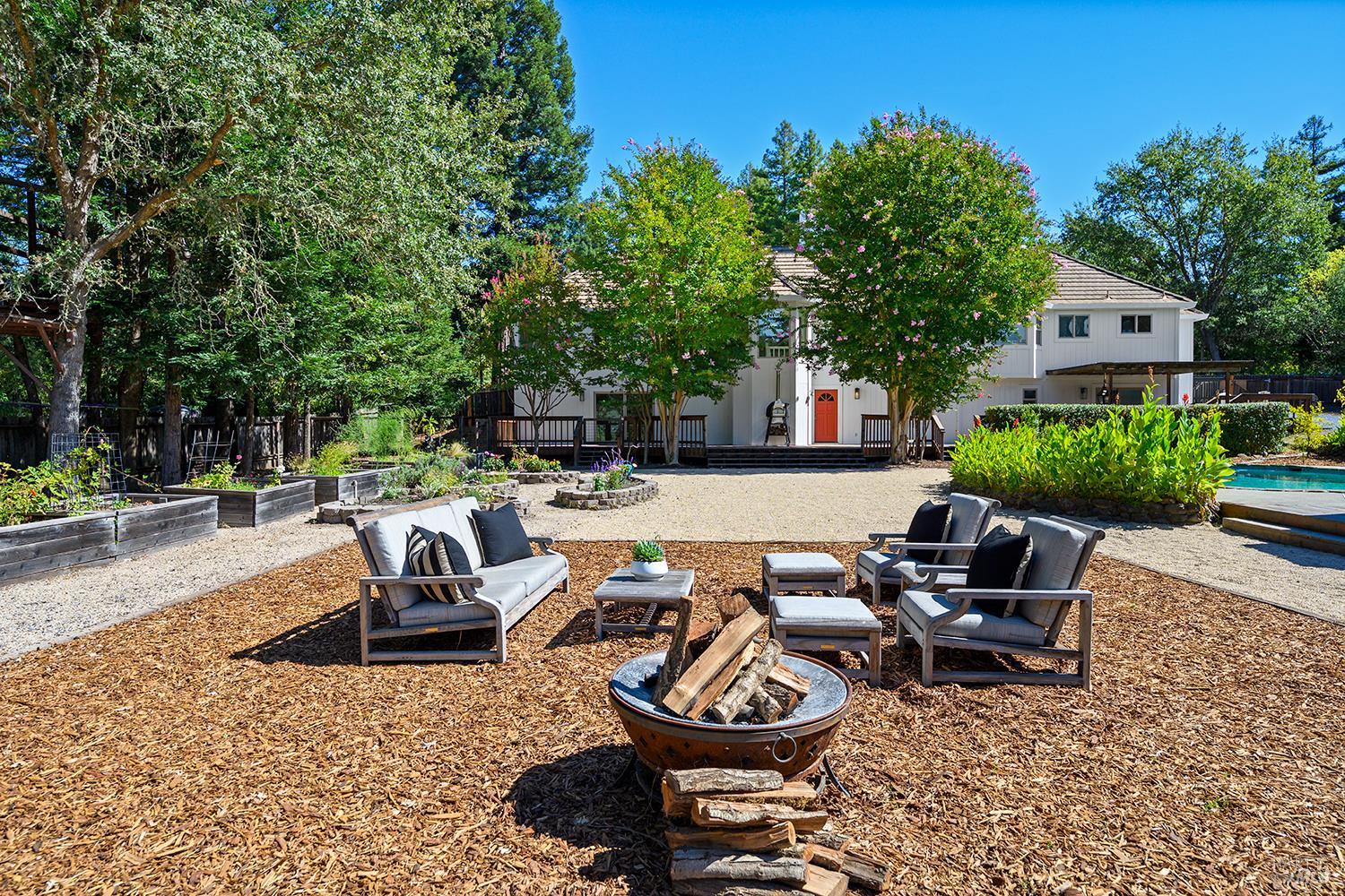 231 Zinfandel Road Healdsburg CA 95448