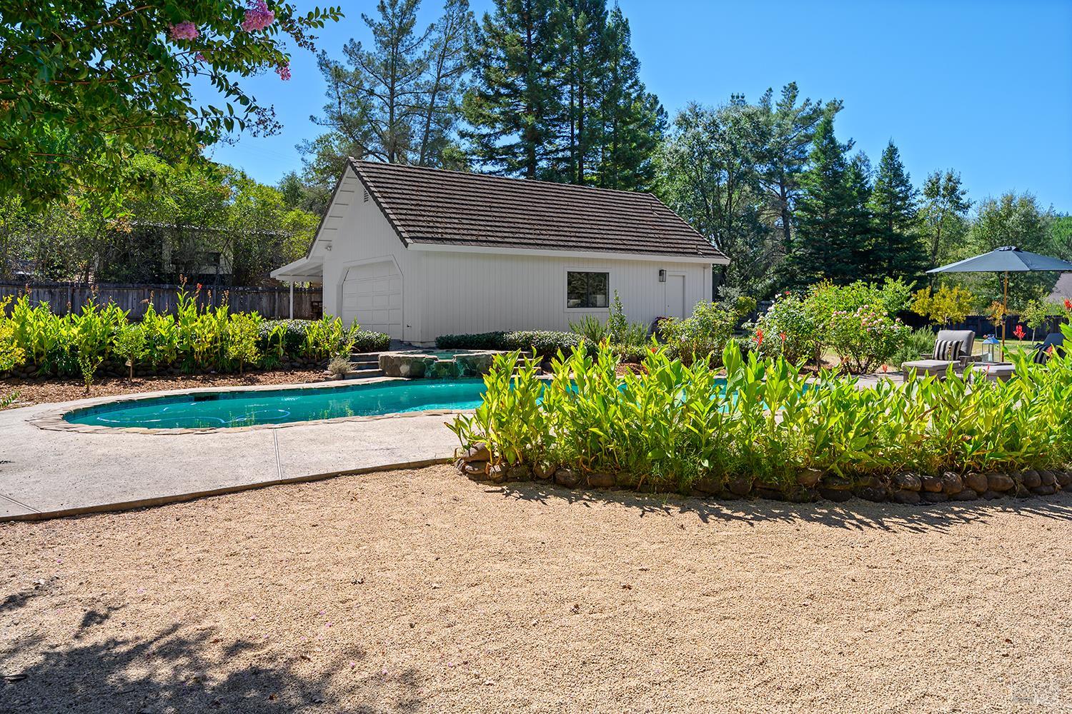 231 Zinfandel Road Healdsburg CA 95448