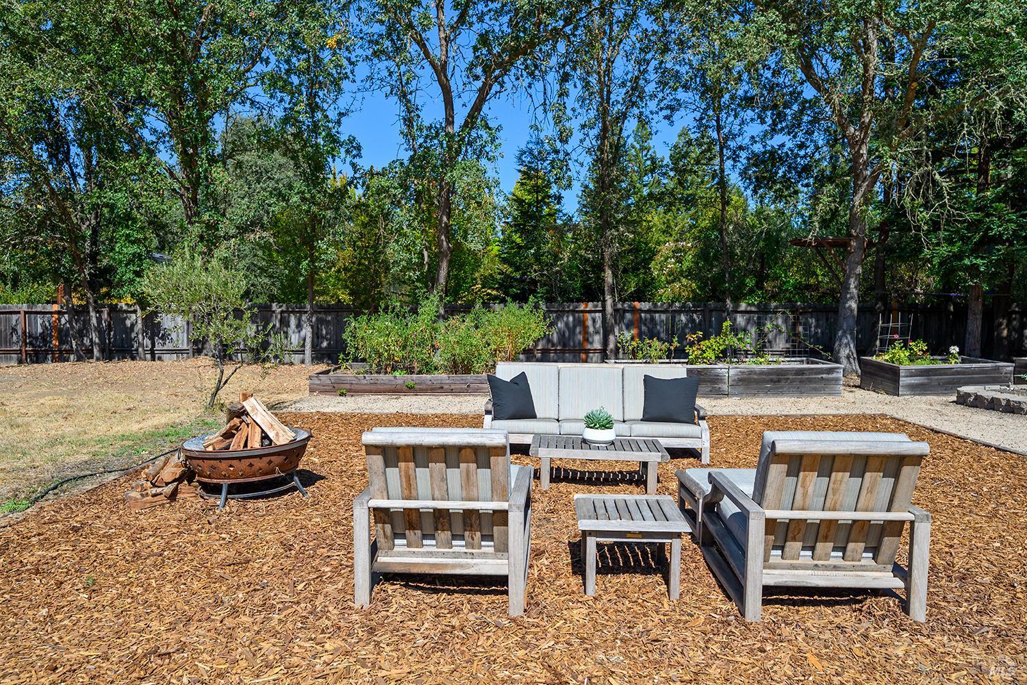231 Zinfandel Road Healdsburg CA 95448