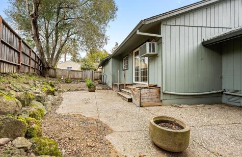 375 Florence Avenue Sebastopol CA 95472