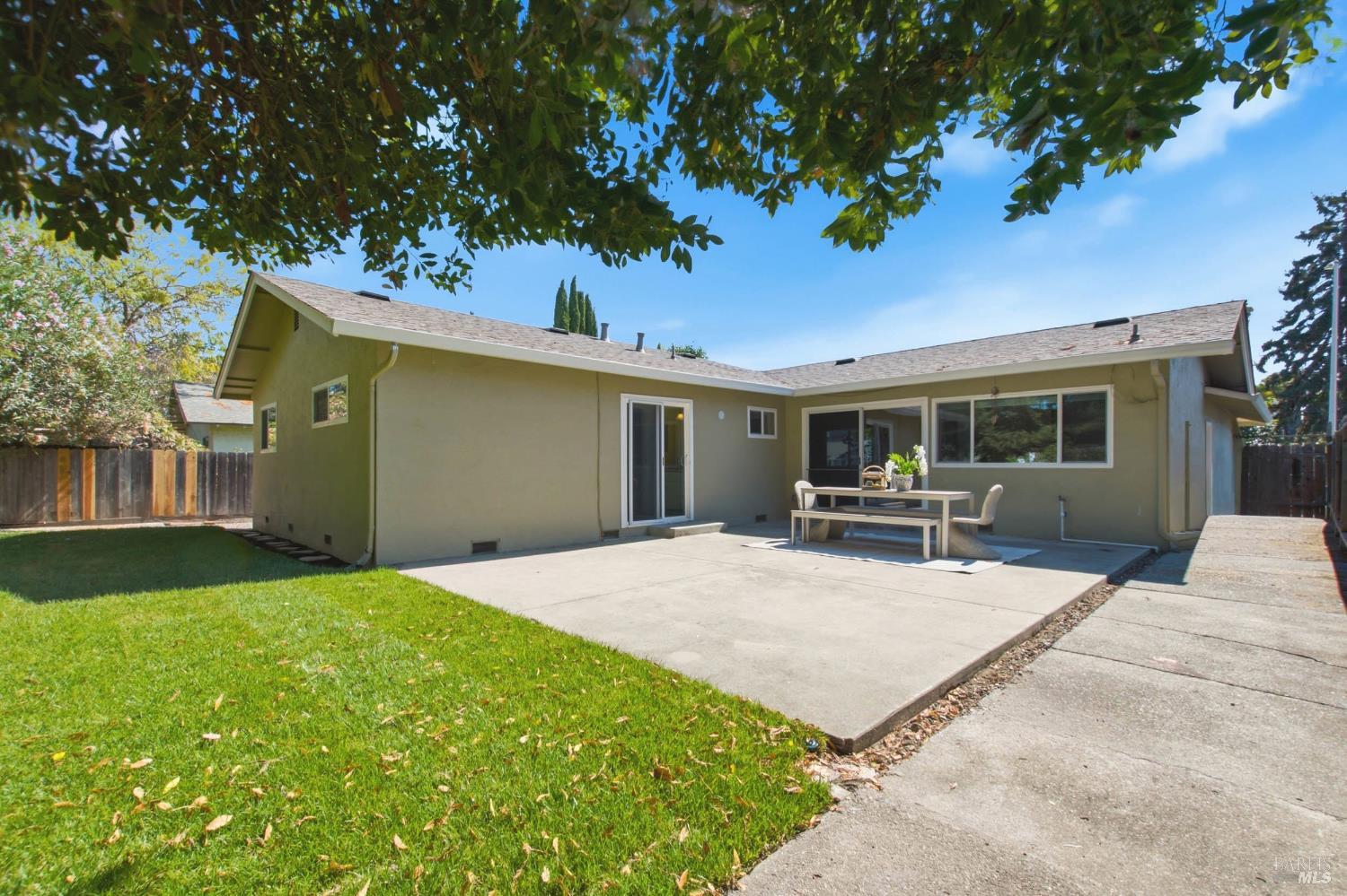 1889 Lindo Street Benicia CA 94510