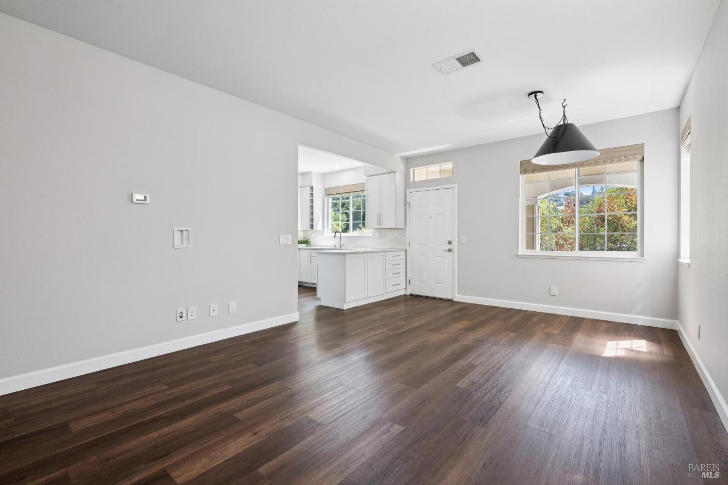 2032 Easton Drive Petaluma CA 94952