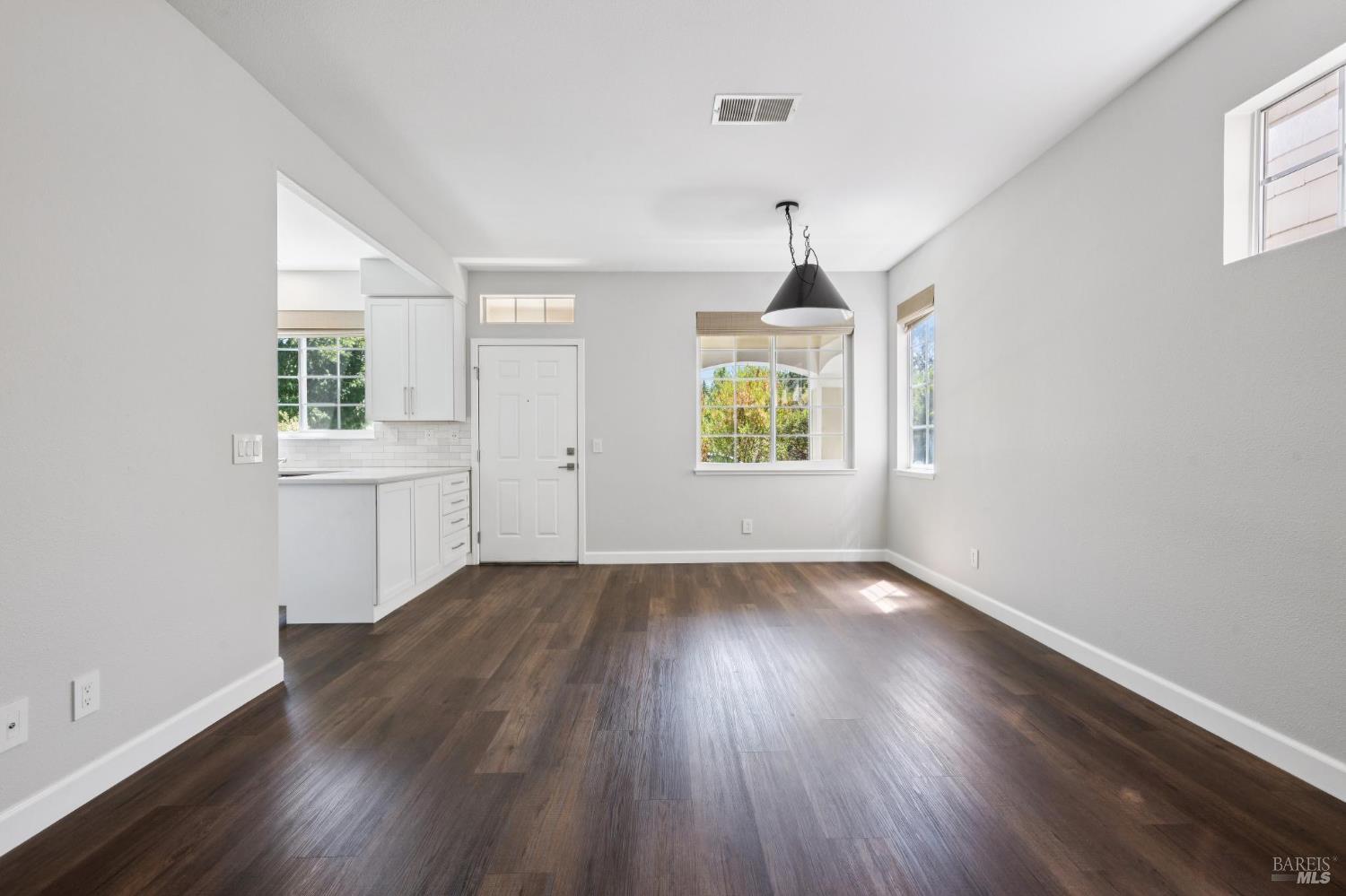 2032 Easton Drive Petaluma CA 94952
