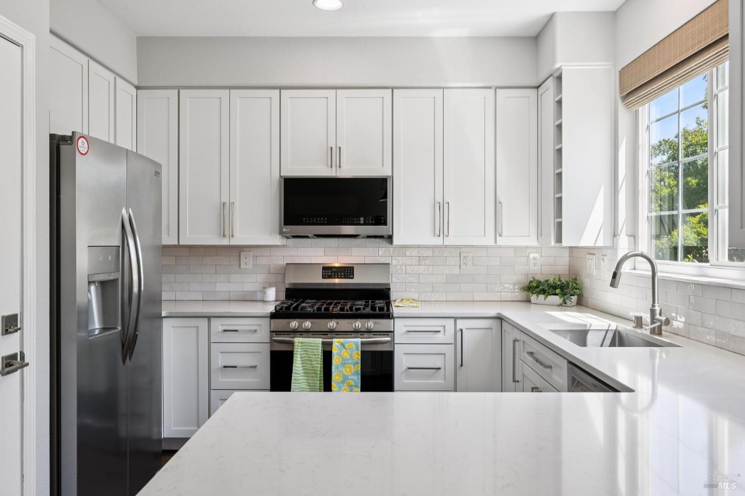 2032 Easton Drive Petaluma CA 94952