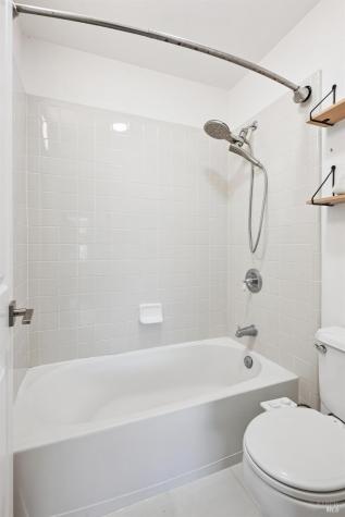 2032 Easton Drive Petaluma CA 94952