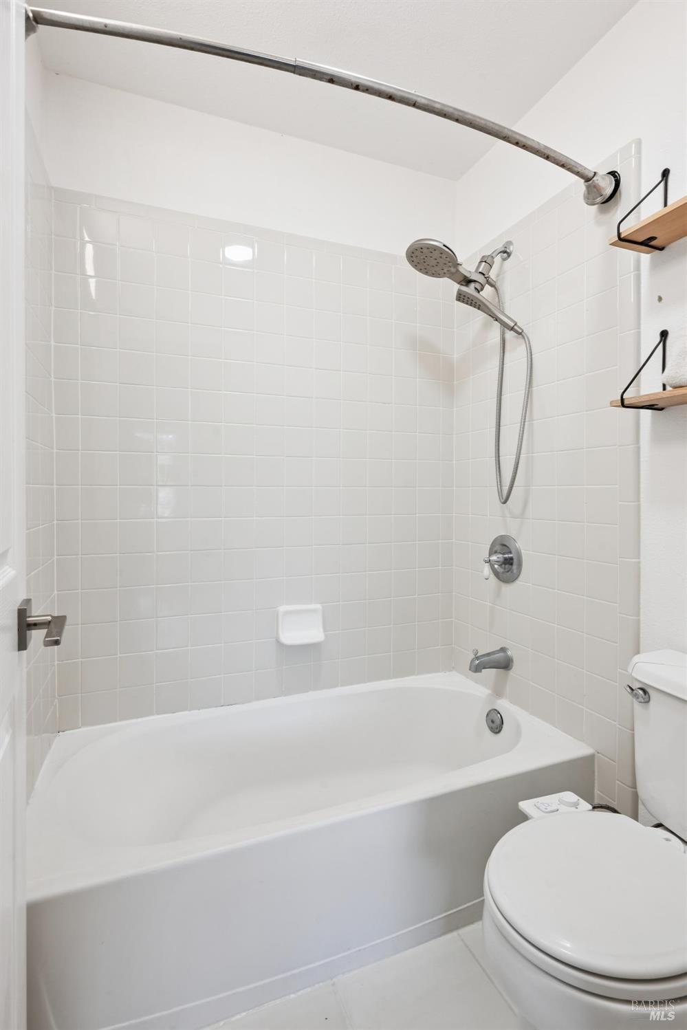 2032 Easton Drive Petaluma CA 94952