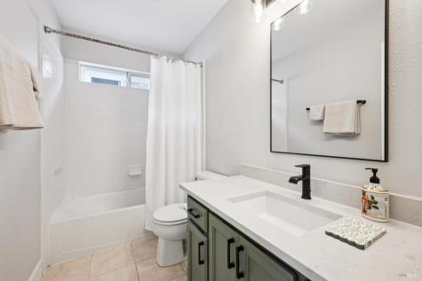 2032 Easton Drive Petaluma CA 94952