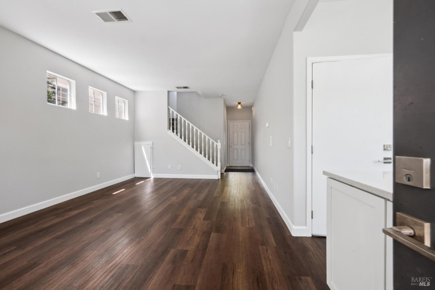 2032 Easton Drive Petaluma CA 94952