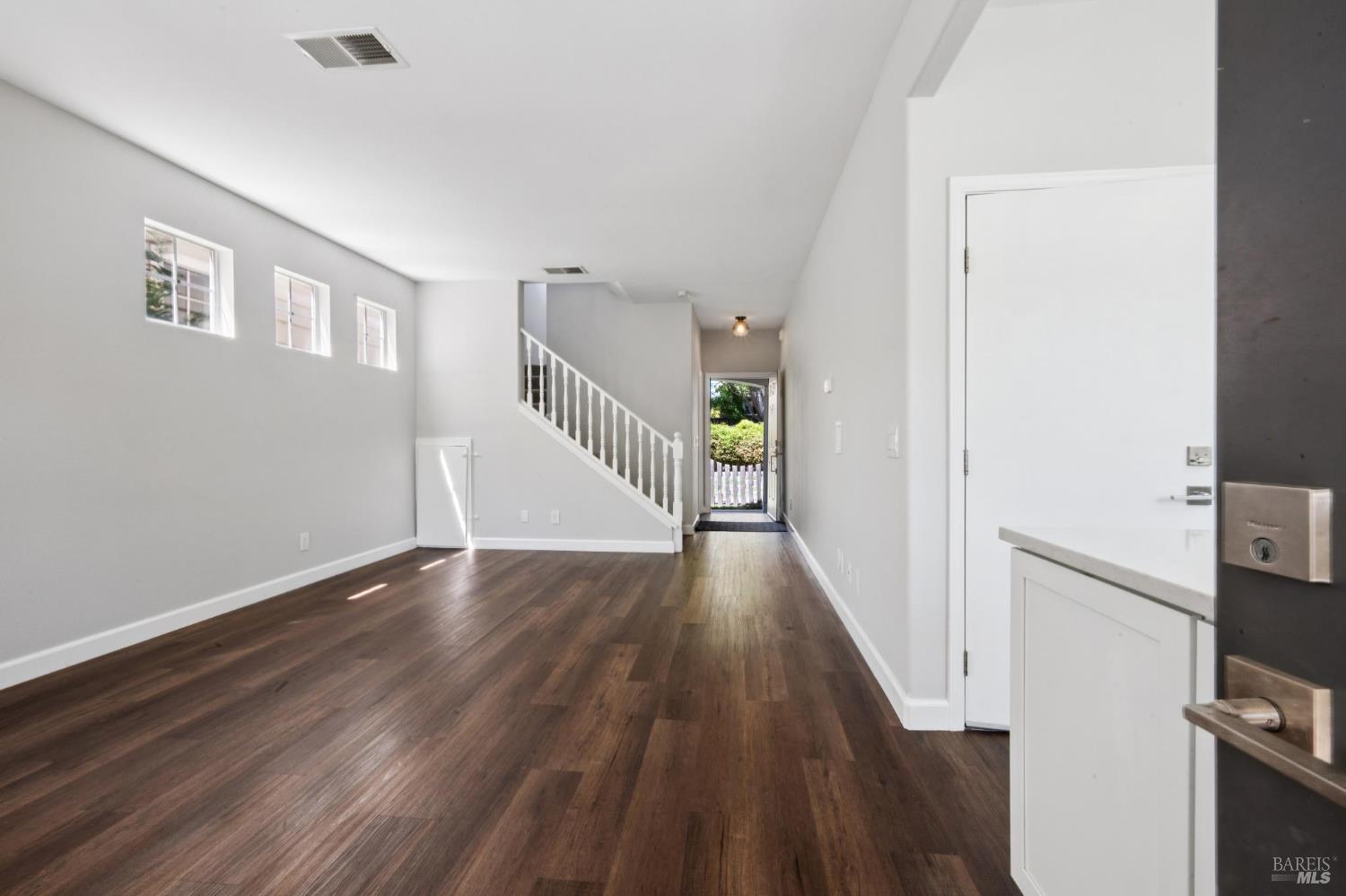 2032 Easton Drive Petaluma CA 94952
