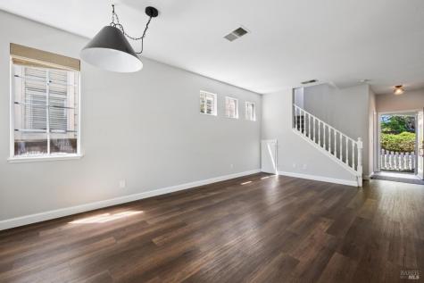 2032 Easton Drive Petaluma CA 94952